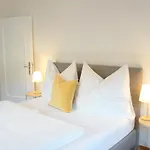Hotel Schwarzacherhof & *
