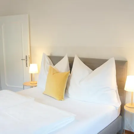 Hotel Schwarzacherhof & *